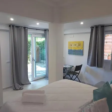 Elbaloves Appartaments Apartment *